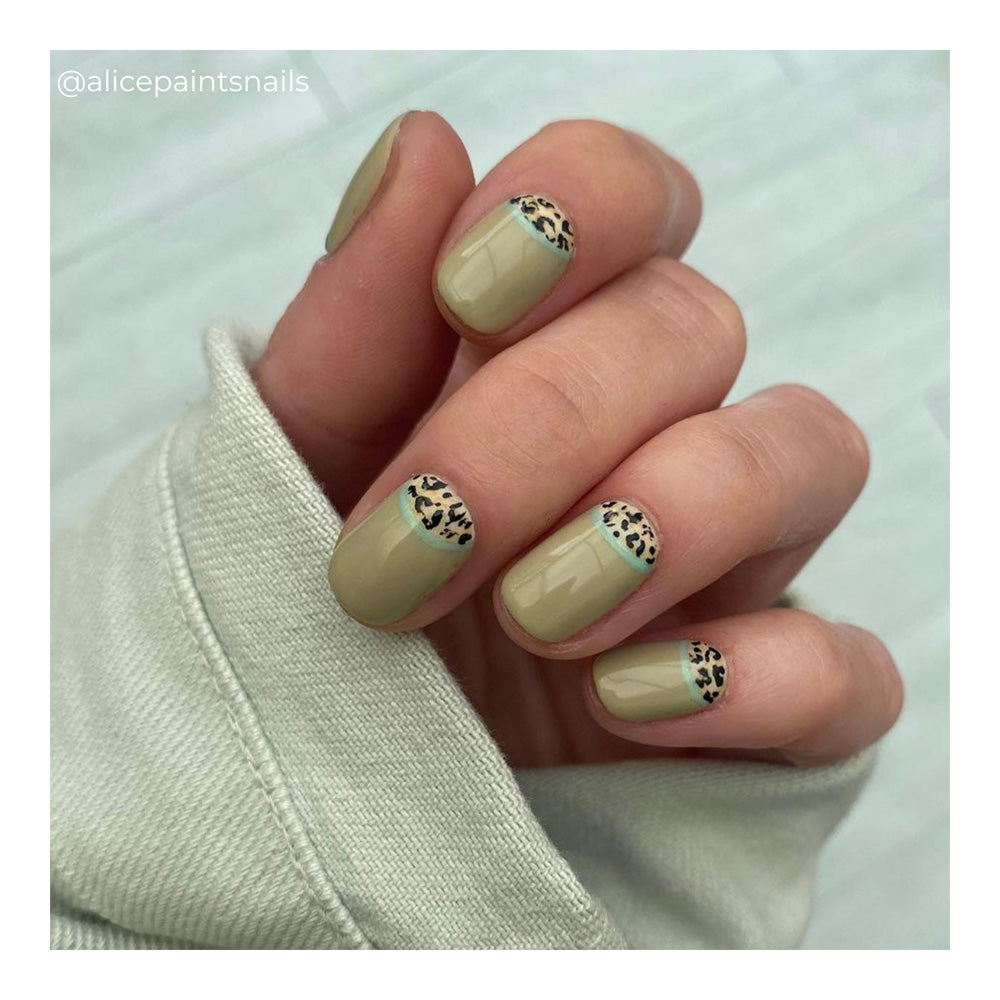 Nails with Hijau Sage Glow Layered